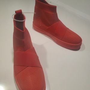 Ecko Unltd. SZ 7.5 RED Beyley Sneakers Studded Ankle Sock